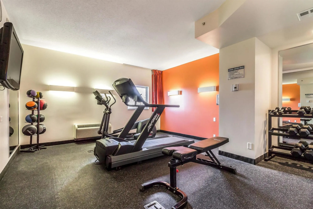 Motel 6-Kingston, ON