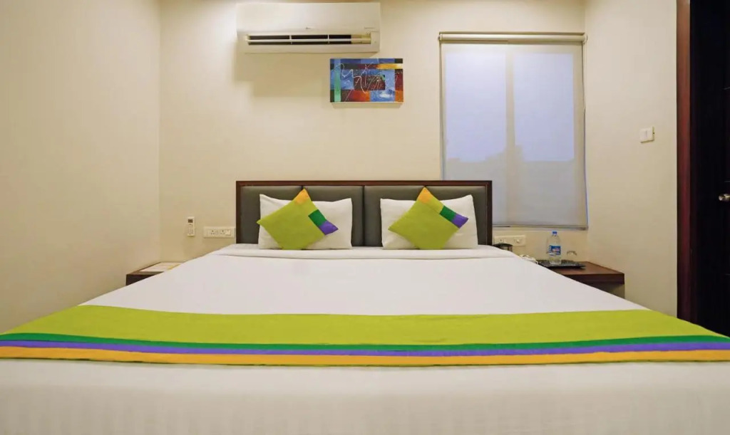 Treebo Lazystay Grand Patia