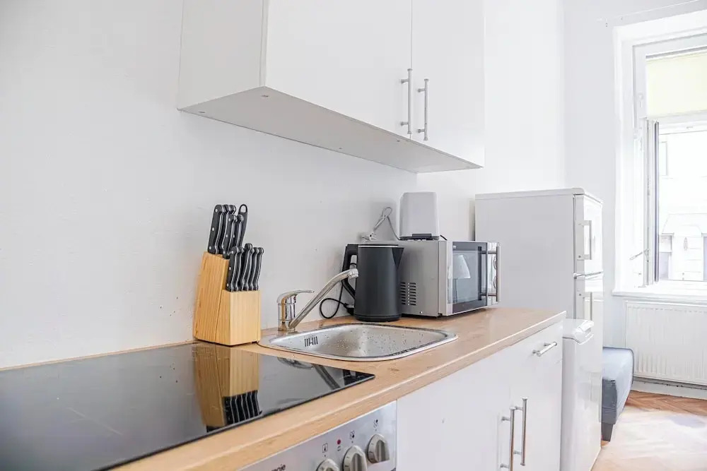 Comfy 4BR Apt Near AKH Hospital WiFi