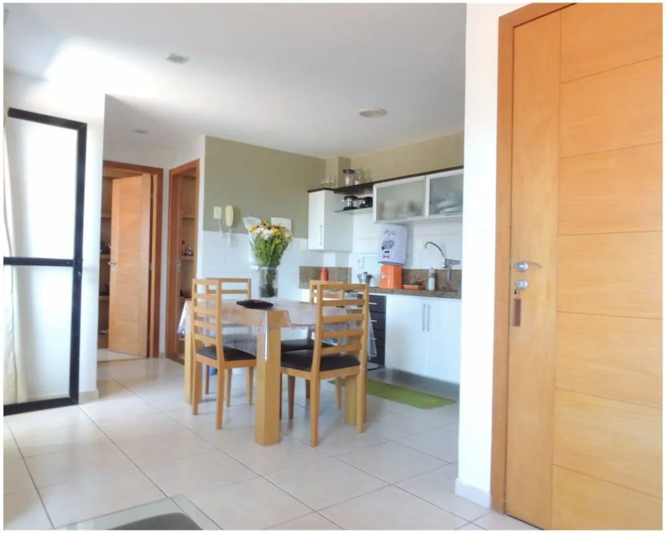 Aconchegantes Flats, 1 e 2 qtos, em Ponta Negra