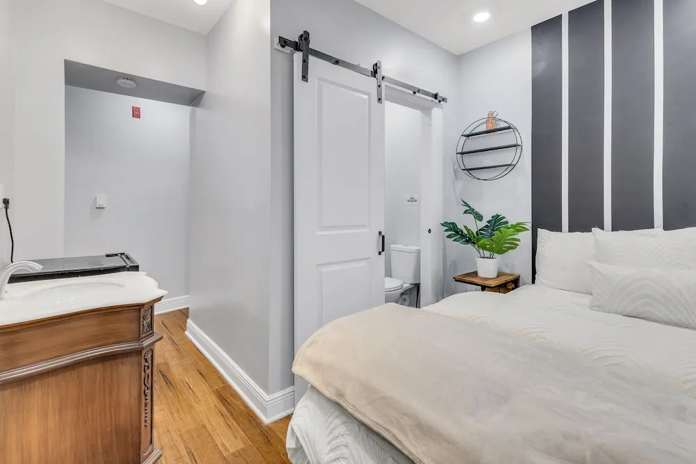 Patio Central City W Oxford St 1BR