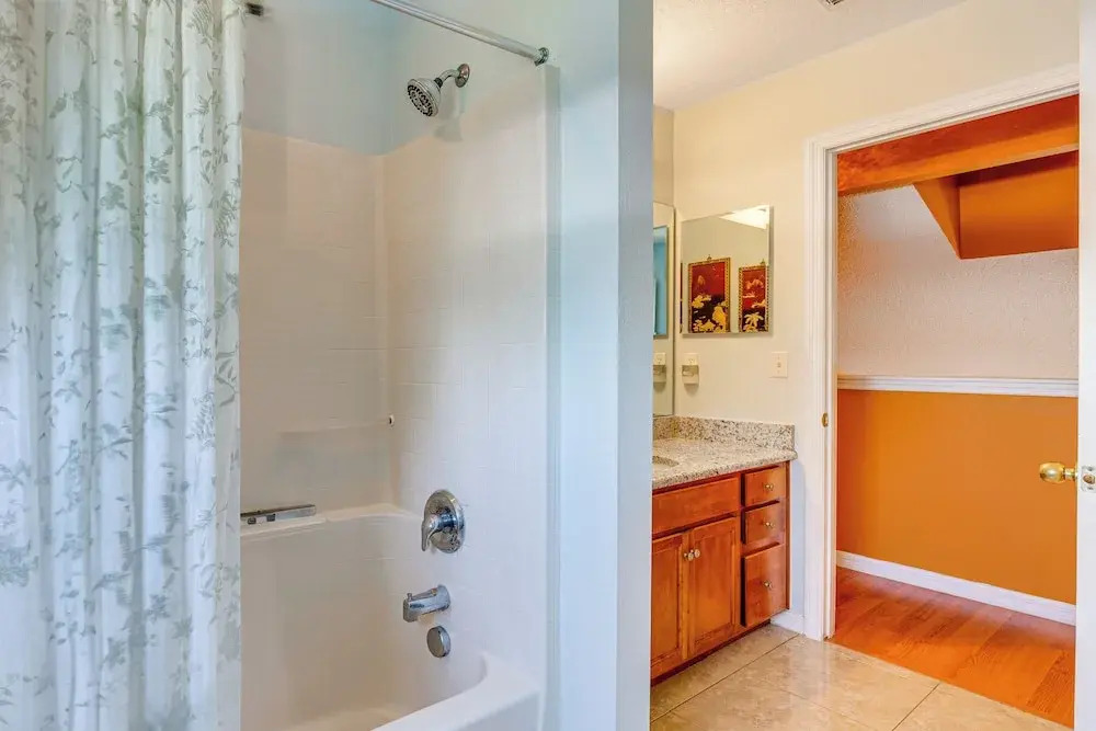 Family-friendly Kissimmee Home w/ Yard & Grill!