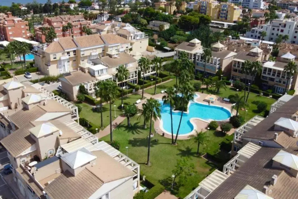 Perfect family holiday! Modern penthouse in Dénia only 200 m to the beach!