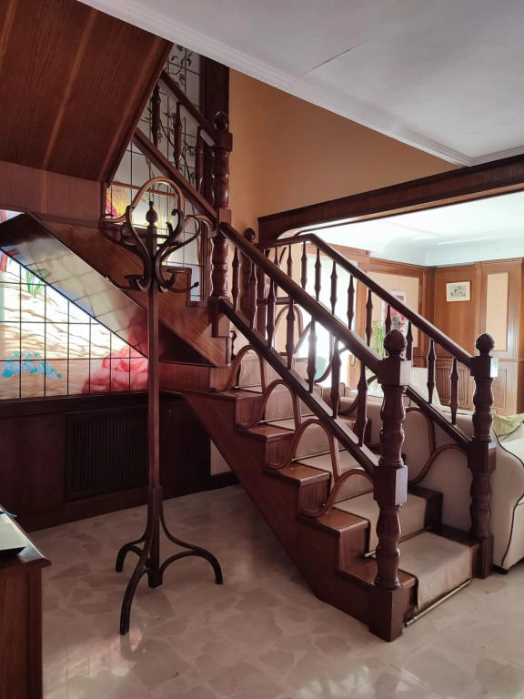 Duplex Grande Con Dos Grajes