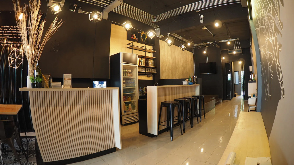 Box Poshtel