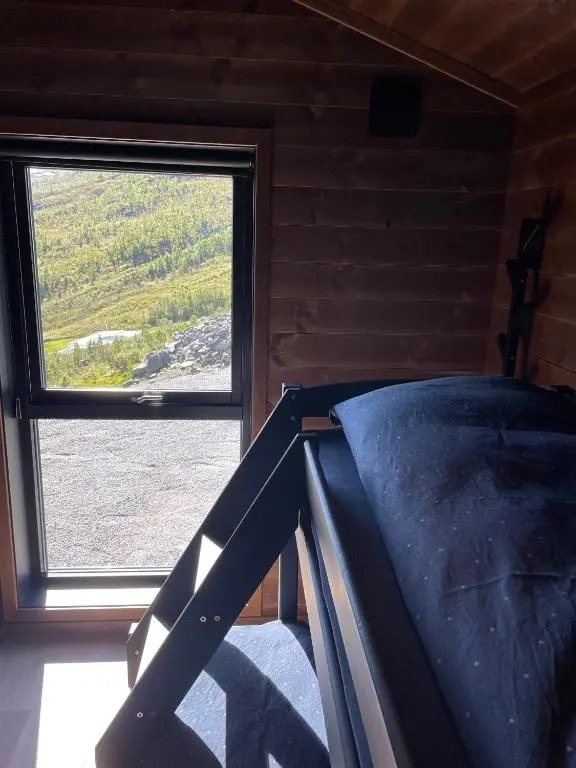Mountain Cabin with Stunning Views, Extra Space Available