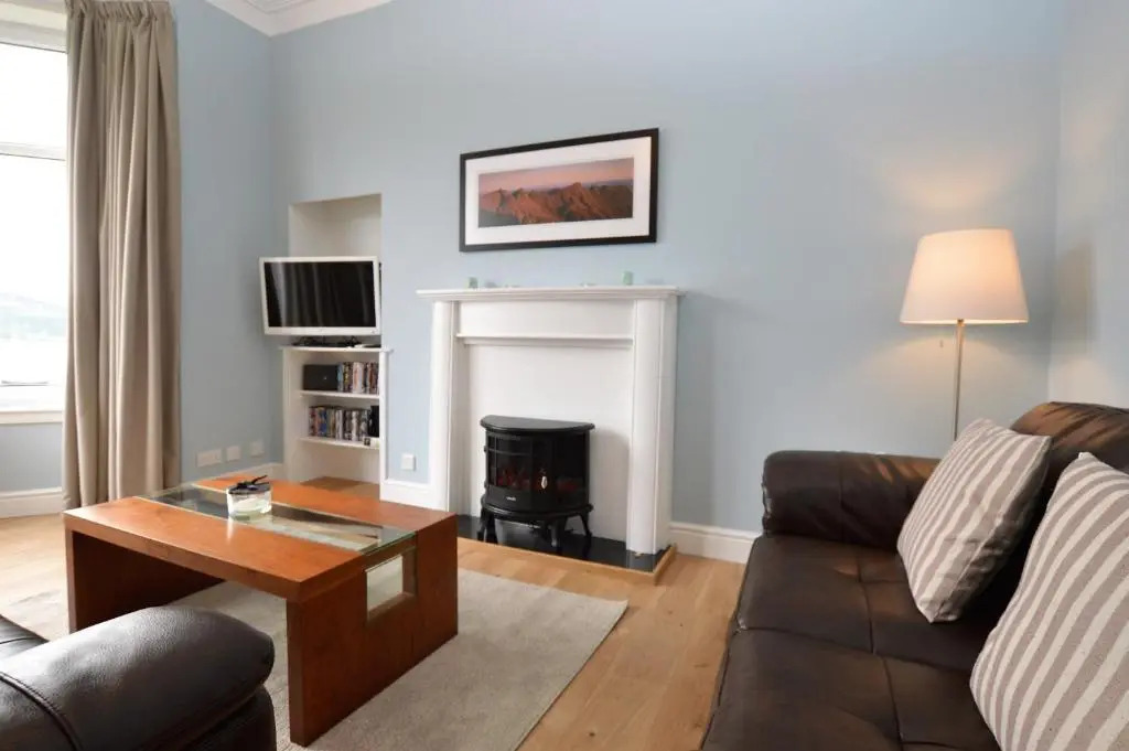 Upper Alta Apartment
