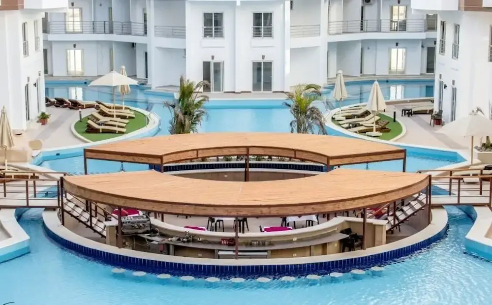 Aqua Palms Resort