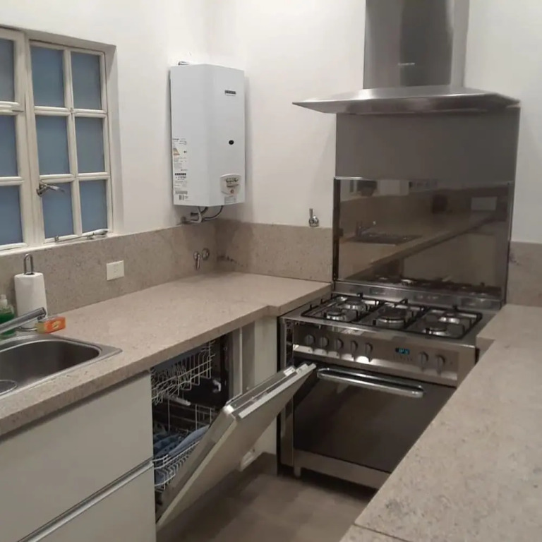 Purple Rain Elegant 2 Bedroom in Recoleta