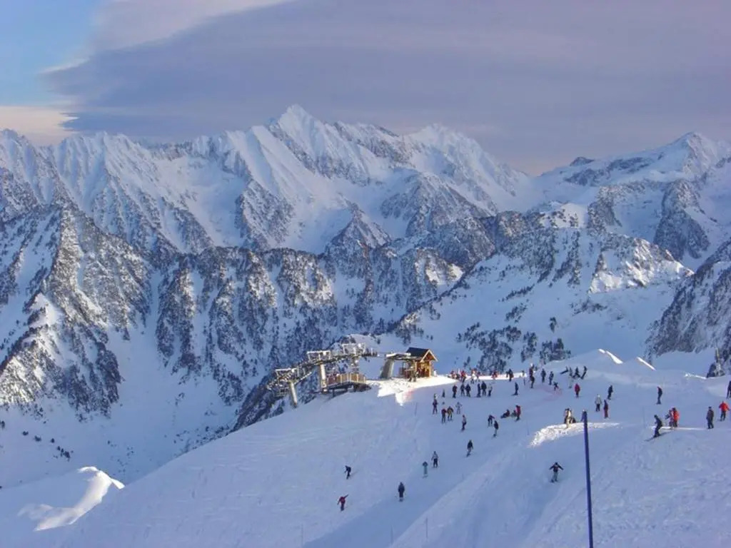 Appartement Cauterets, 4 pièces, 6 personnes - FR-1-234-254