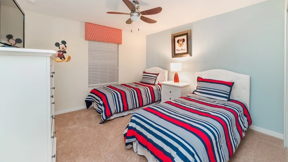 Luxury 4 Bedroom Townhome on Paradise Palms Resort, Orlando Townhome 3237