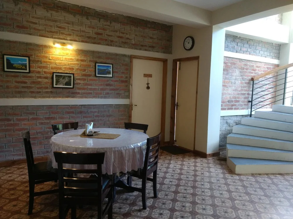 Sha Ri Loum Homestay