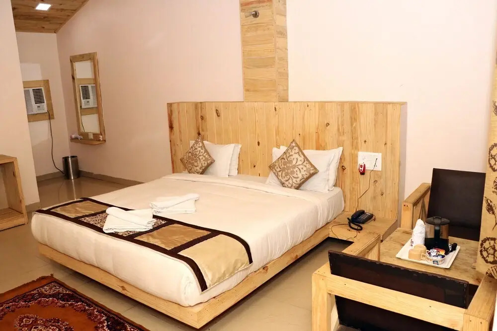 Anroute Stays116- Bade Mahadev Road