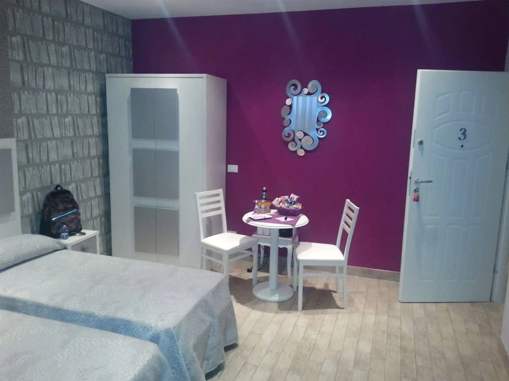 Five Rooms Rome Guesthouse