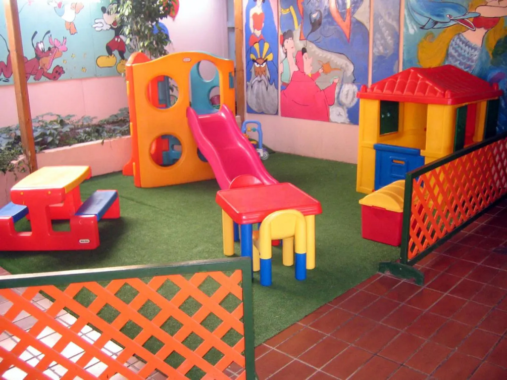 Caravel Hotel Apartments