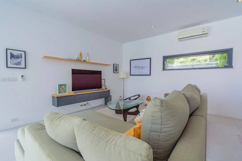 Modern 4 Bedroom Resort Pool Villa LL110
