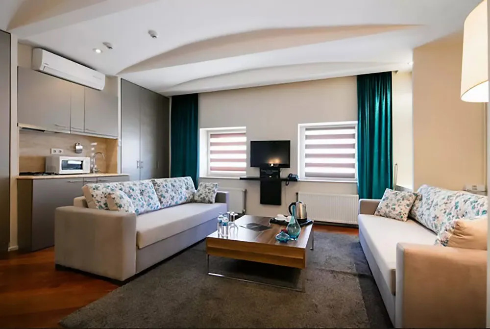 Pera City Suites