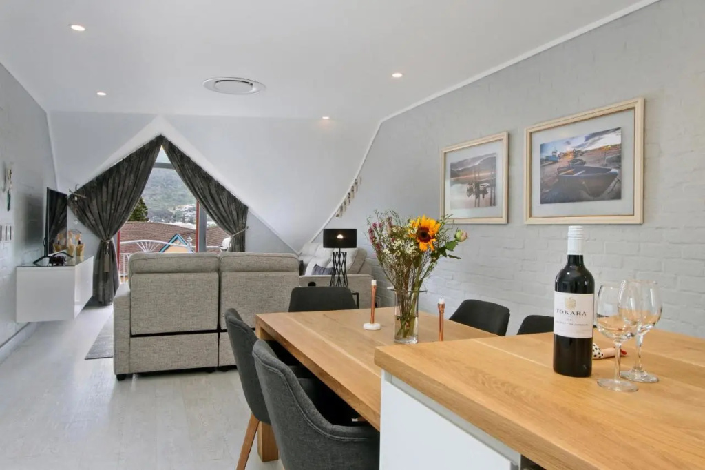 48 The Village in Hout Bay