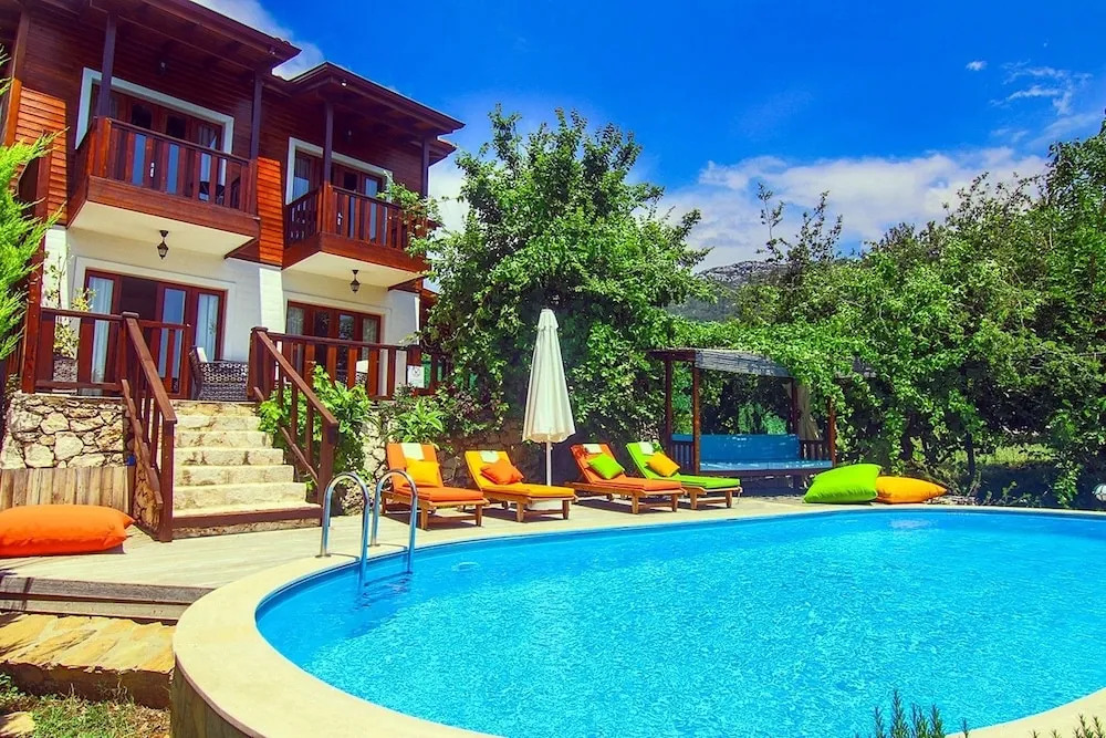 Villa Wood