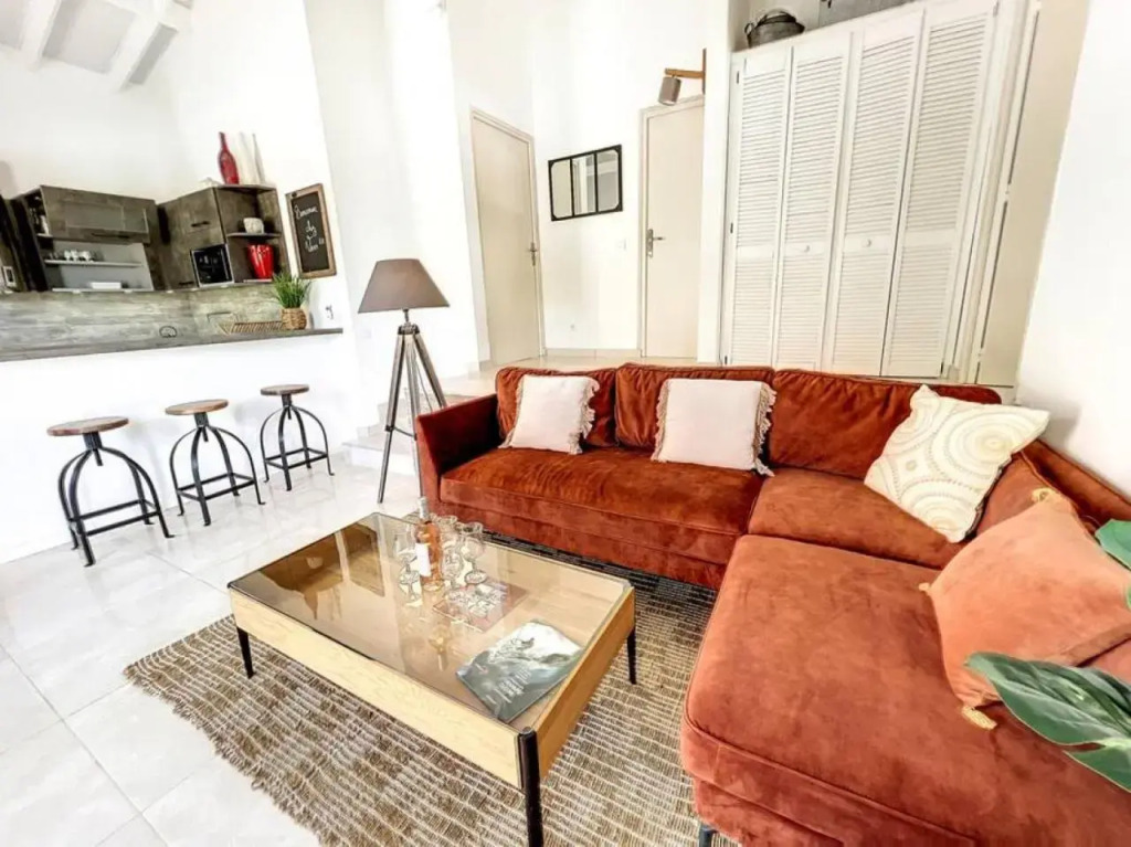 Villa Manoureva 10 min walk from Orient Bay Beach