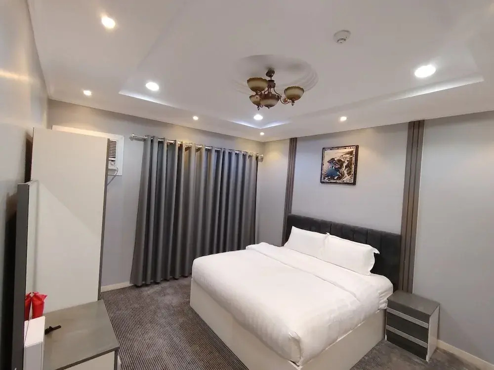AZHAAR Suites اجنحة ازهار للشقق المفروشة