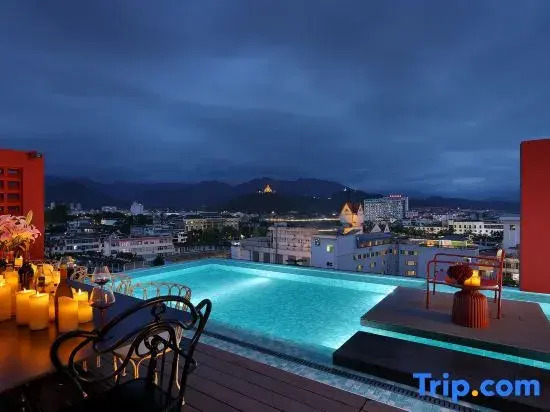 Z Hotel | Sky Secret VISTA (Mangshi Tree-wrapped Pagoda Scenic Spot)
