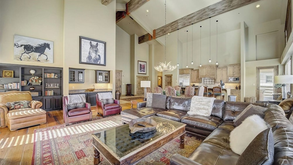 Mont Cervin #31 by Avantstay Luxury Ski in Ski out Home in Park City!