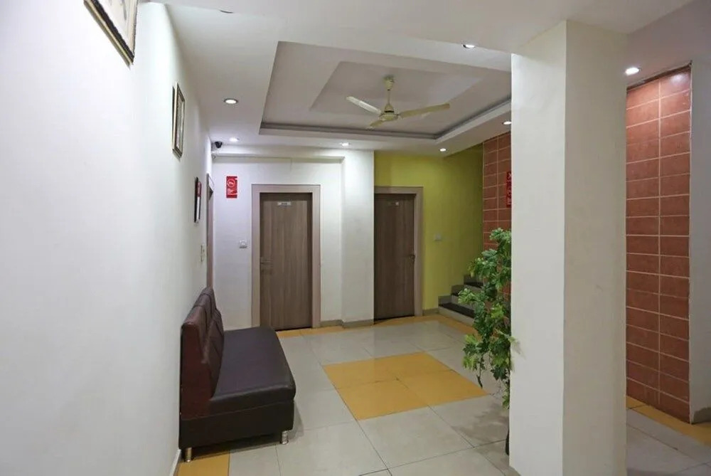 Hotel Purple Orchid