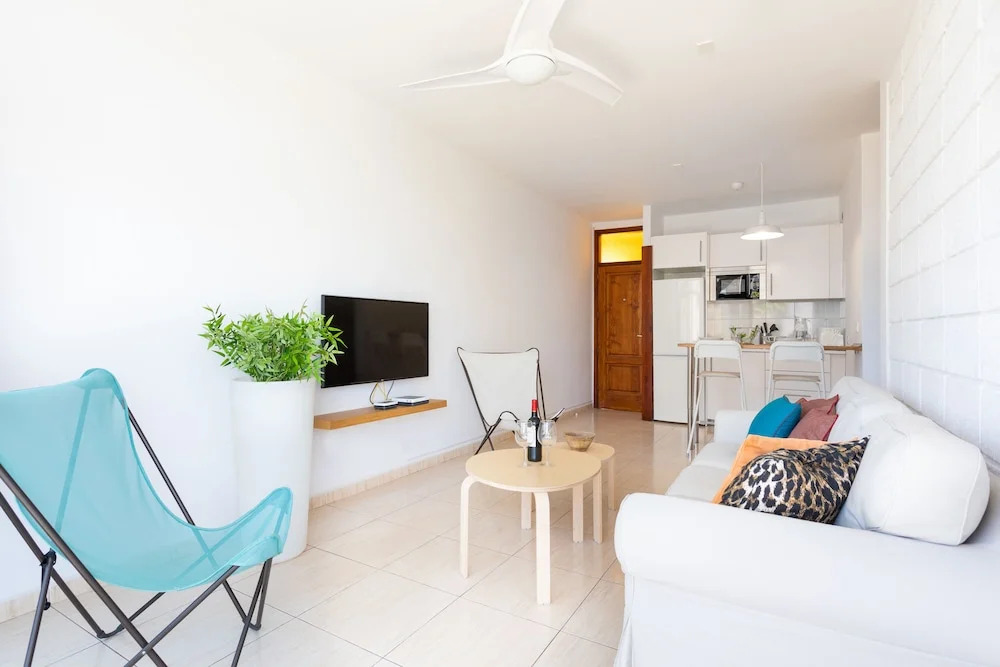 Las Americas Downtown Apartment, Prime location
