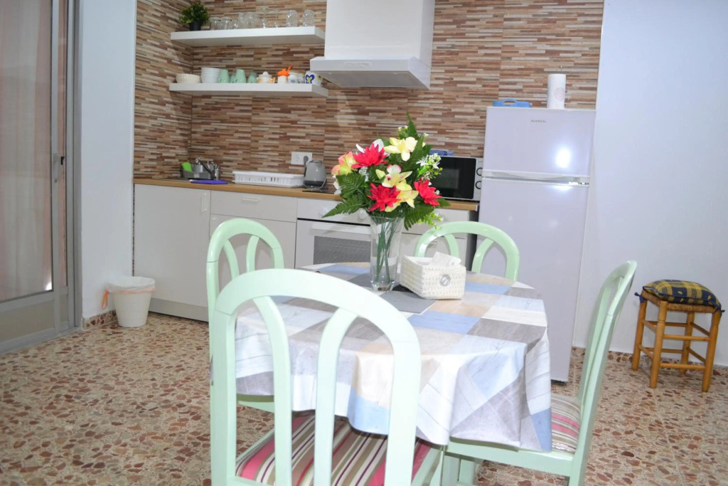 Fantastic 1 bedroom Apartment with Gallery (CB6EV)