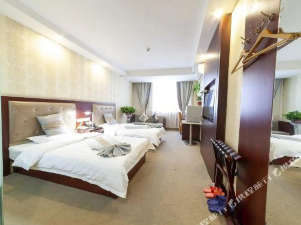 Super 8 Hotel Select (Chuzhou Dongpo West Road Langyashan Subway Station Branch)