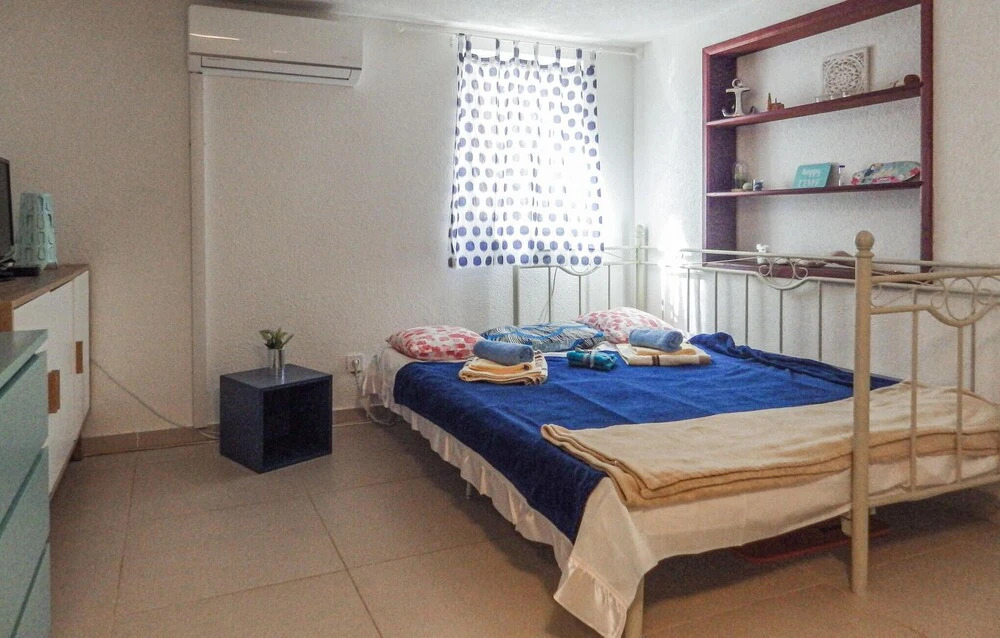Stunning Apartment in Slano With Wifi