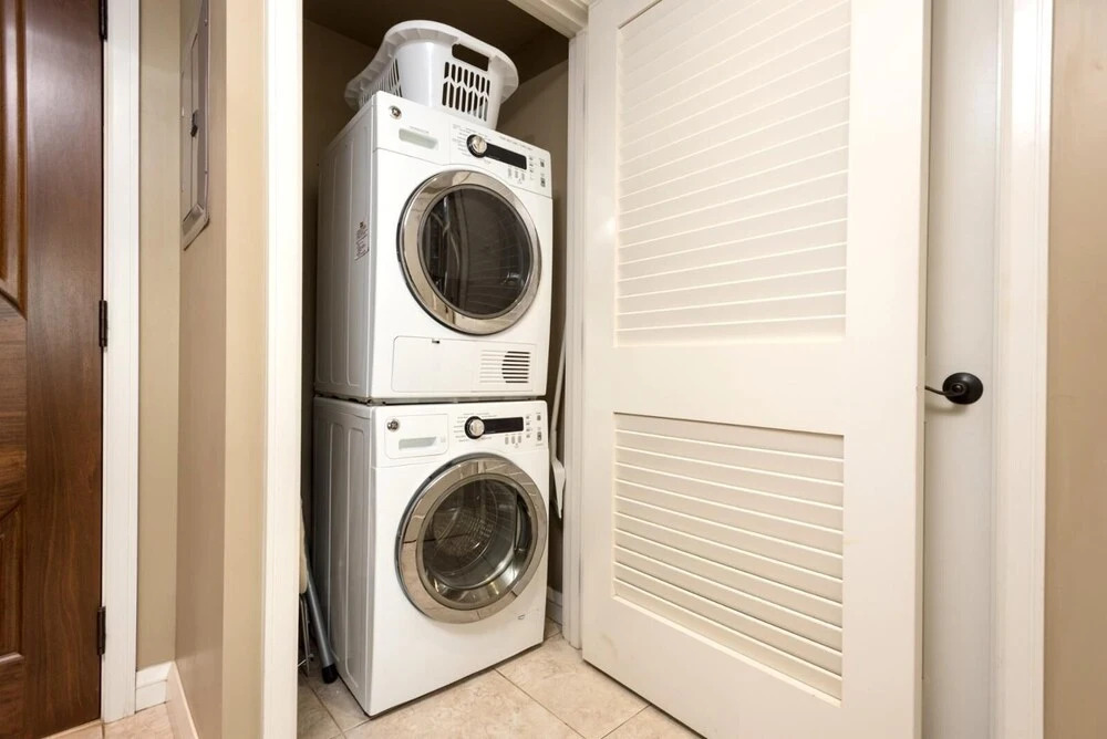 K B M Resorts- Hkk-424 Over-sized 1bdrm, 750ft, Easy Pool and Beach Access, Remodeled!