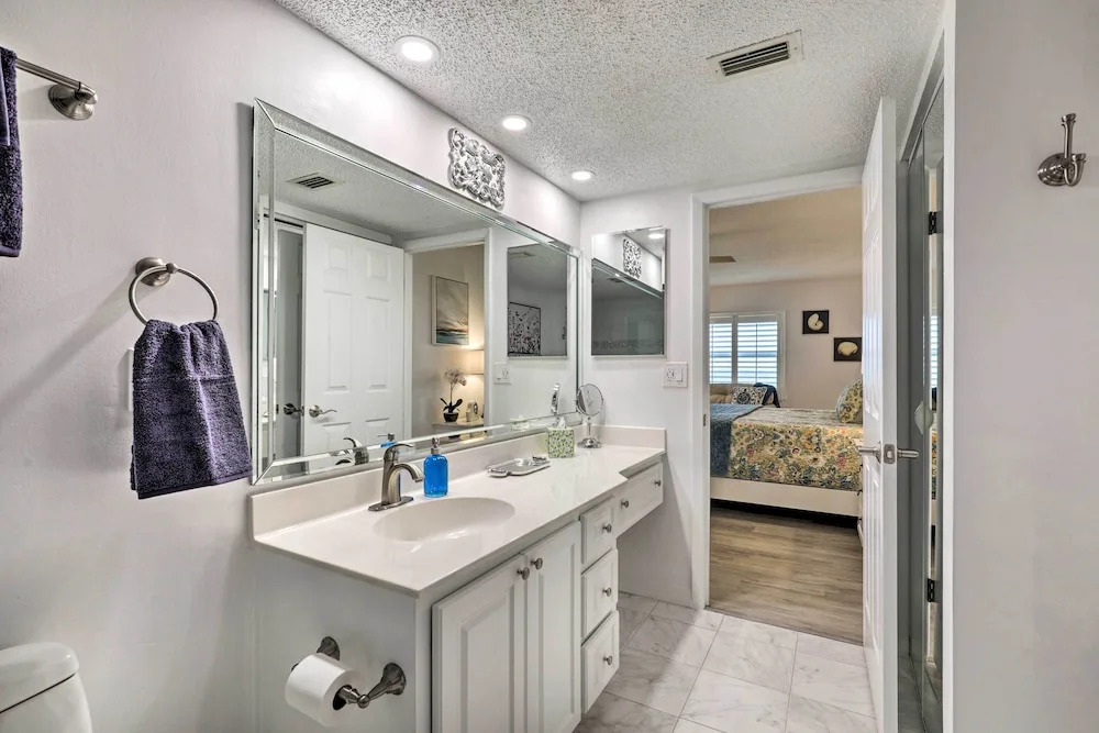 Charming Ormond Beach Condo w/ Ocean Views!