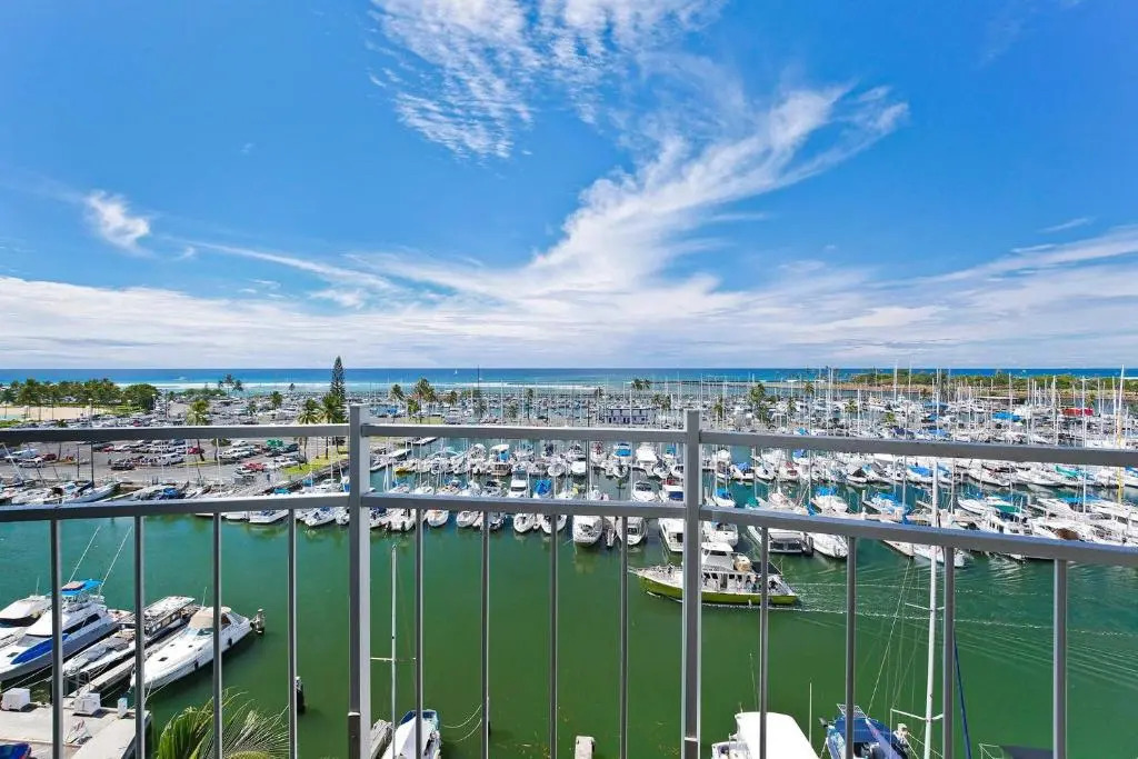 Ilikai Marina #884