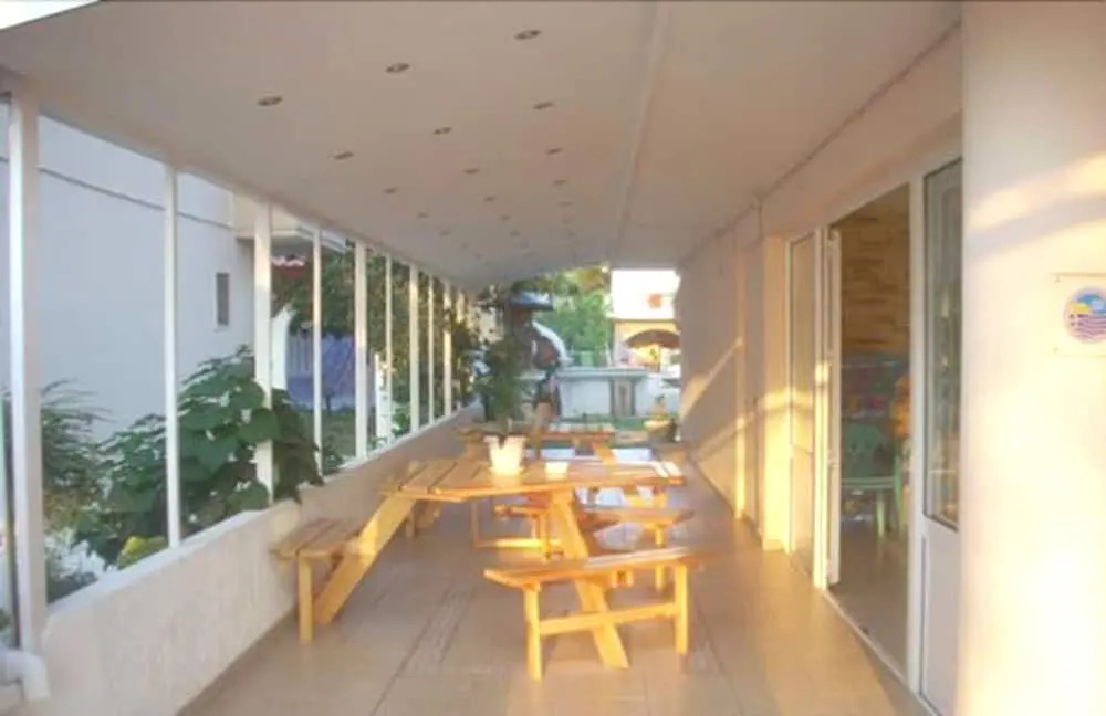 Dimis Studios and Apartments