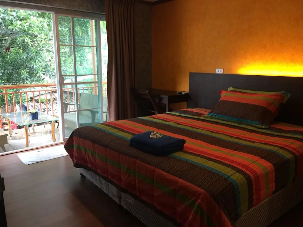 PCR Kata Guesthouse