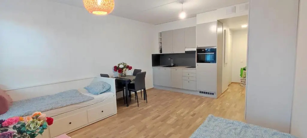 Ruby studio 5min to Airport and 20min to Helsinki center