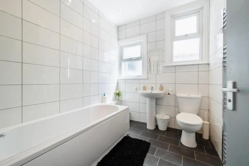 Love Island apartment 5 min walk from Blackpool tower sleeps 12