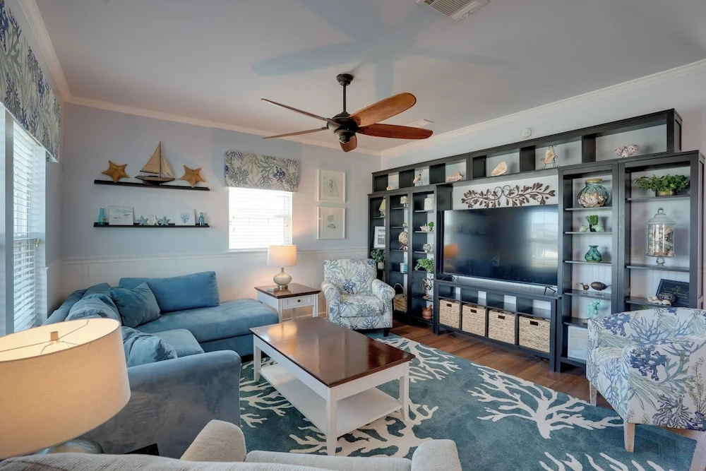 Fort Myers Home Near Sanibel Island Causeway
