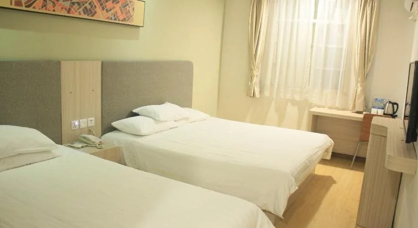 Hanting Express Guangzhou Changlong North