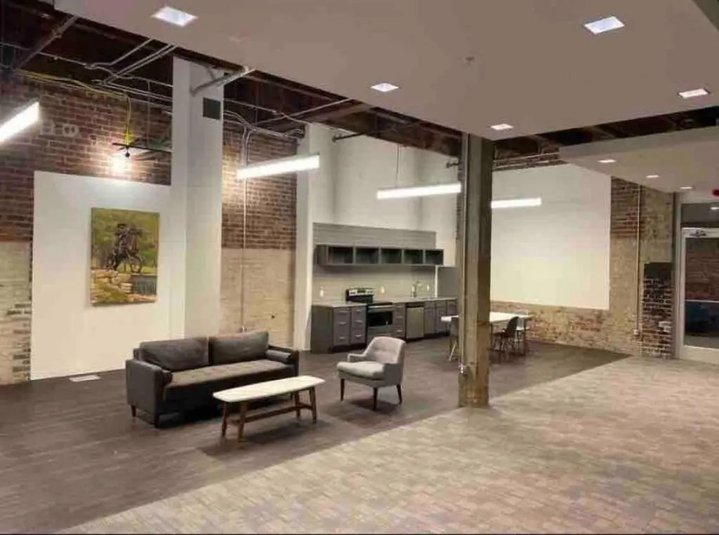 Apt 251 Studio 2 Beautiful loft located in downtown Leavenworth