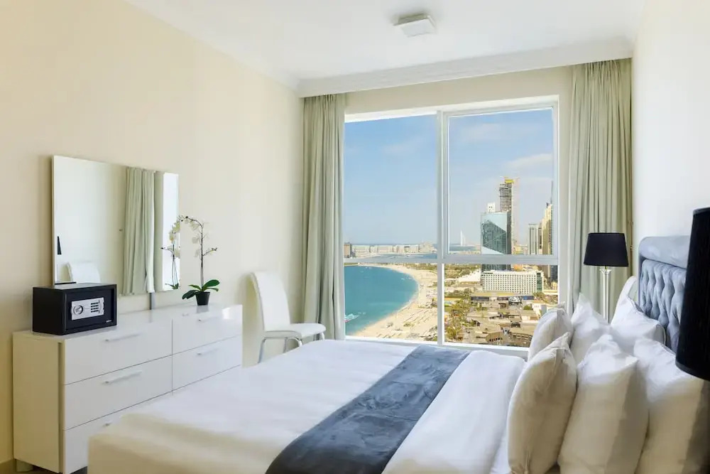 Maison Privee - Jaw-Dropping Sea Vw in Luxury Apt w/Delux Fittings