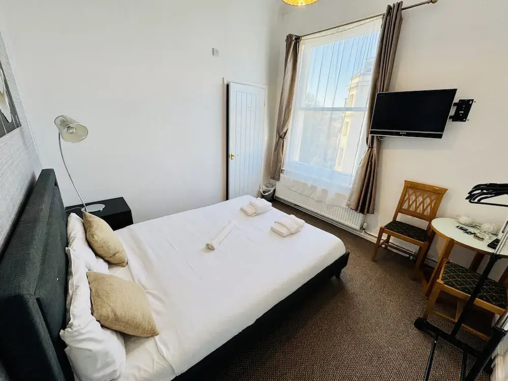 Carlton Court Hotel
