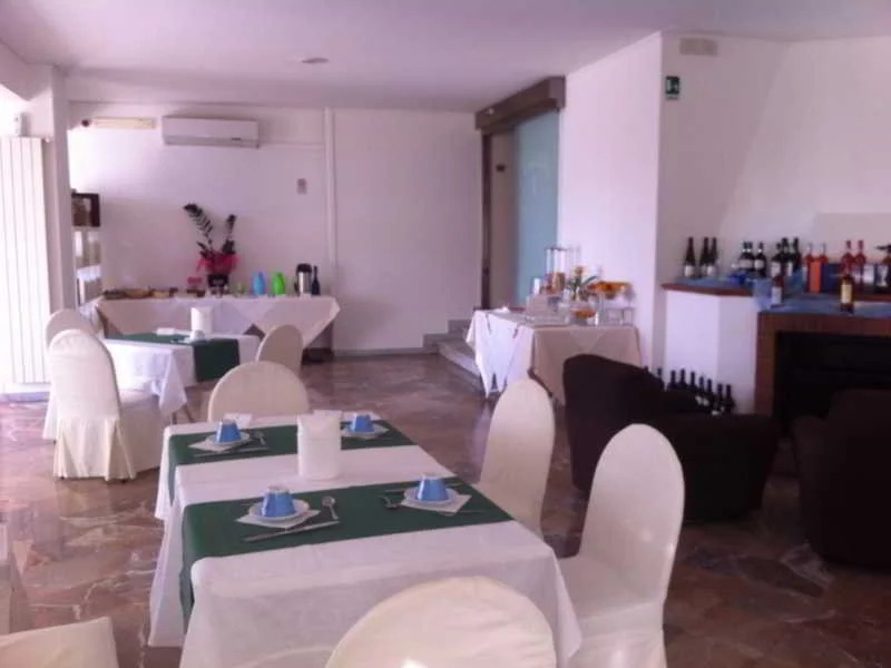 Hotel Pineta Ristorante Castello