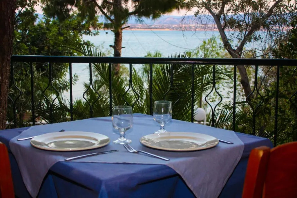 Pappas Hotel