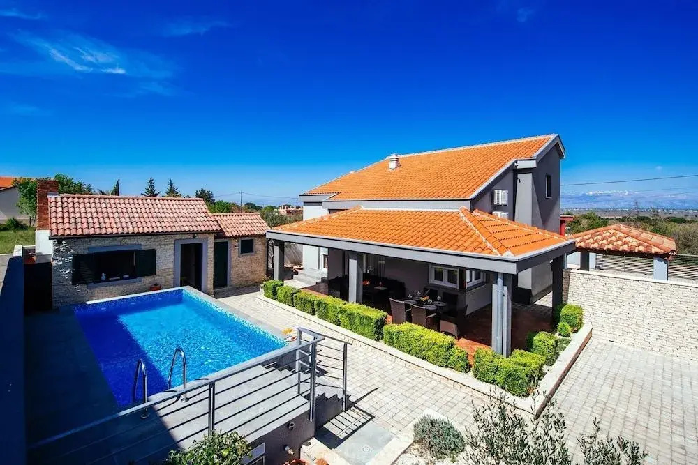 Villa Ena