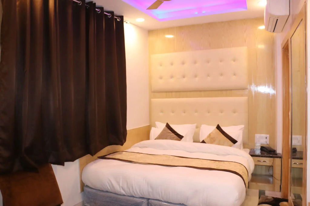 Hotel Karlo Kastle - Paharganj - New Delhi