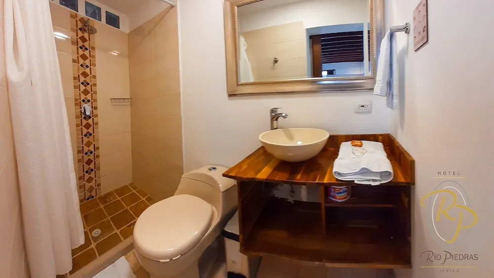 Hotel Rio Piedras
