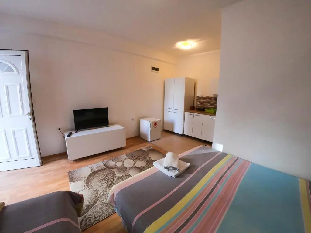 Apartments Argiroski